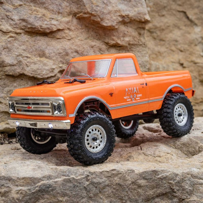 AXI00001V2T3 1/24 SCX24 1967 Chevrolet C10 4WD Brushed Truck RTR, Orange