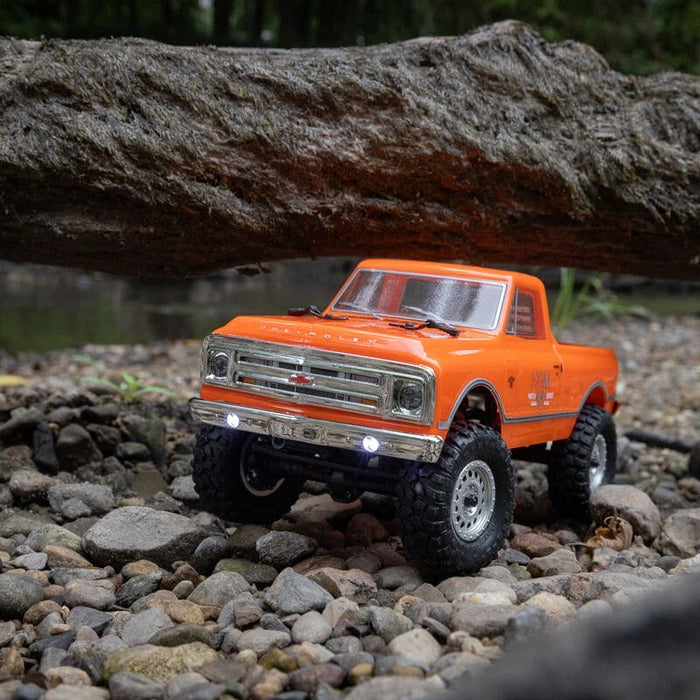 AXI00001V2T3 1/24 SCX24 1967 Chevrolet C10 4WD Brushed Truck RTR, Orange