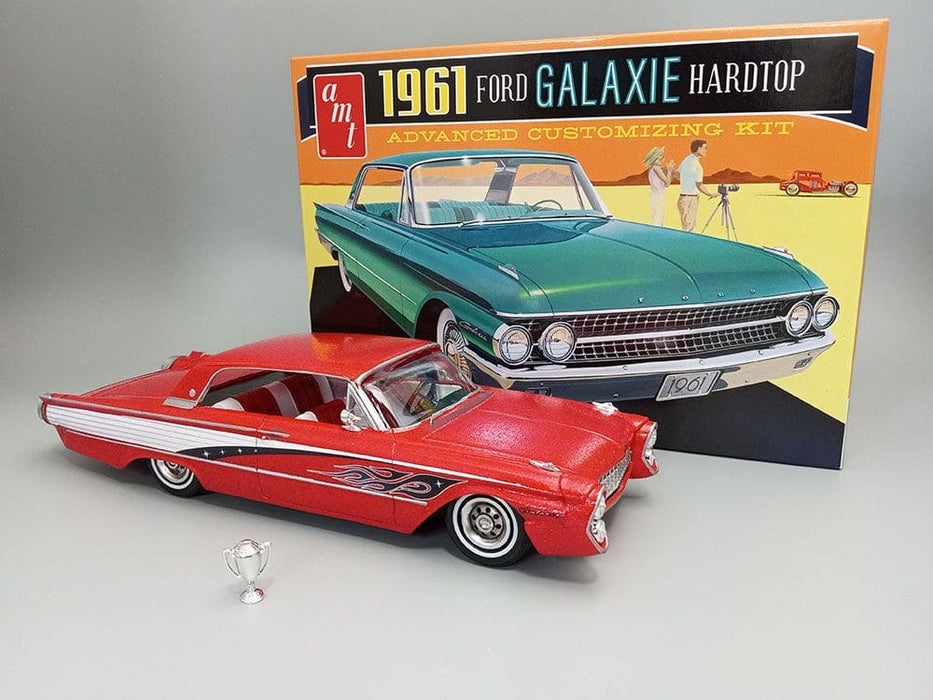 AMT1430/12 AMT 1/25 1961 Ford Galaxie Hardtop