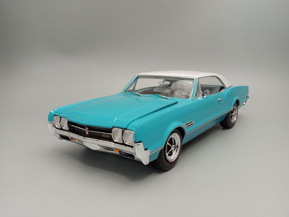 AMT1432M/12 AMT 1/25 1966 Olds 442 Hardtop Model Kit