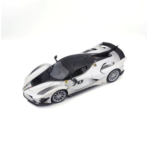 BUR18-16012 Bburago 1/18 R&P Ferrari FXX K EVO (Pearl White #70)