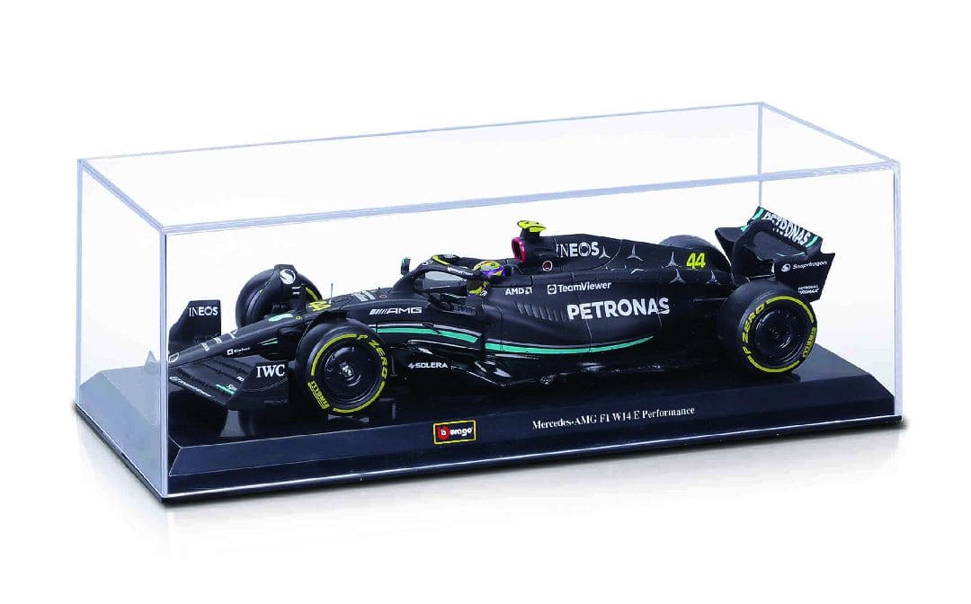 BUR18-28028 Bburago 1/24 Race Mercedes W14 (2023) w/ driver (Hamilton #44)