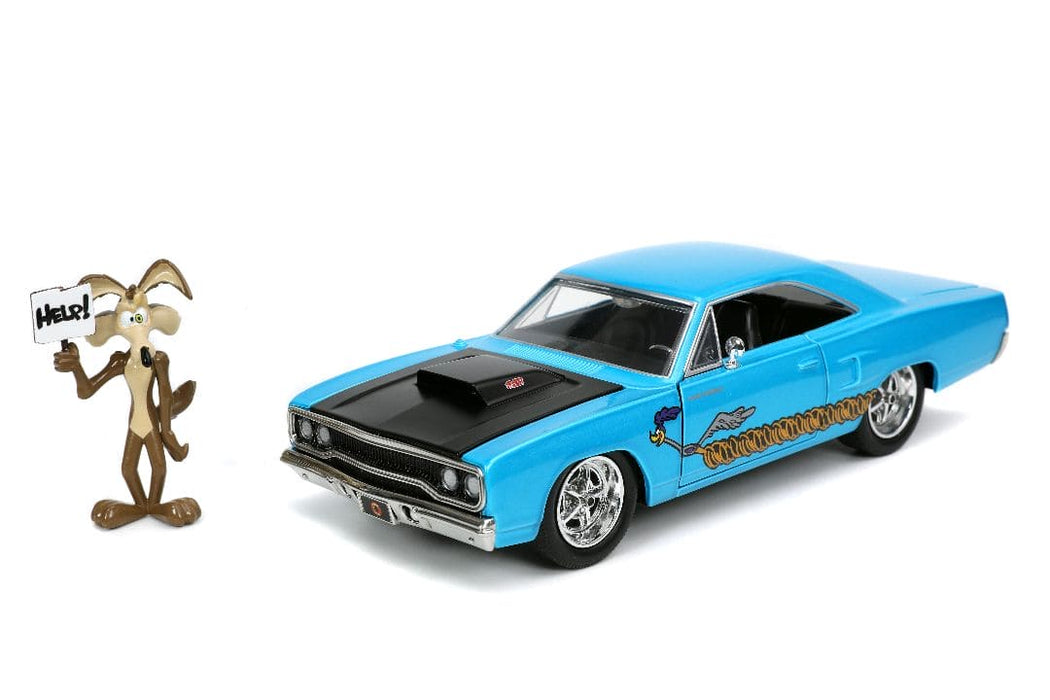 JAD32038 Jada 1/24 "Hollywood Rides" Looney Tunes - 1970 Plymouth Road Runner w/ Wile E Coyote