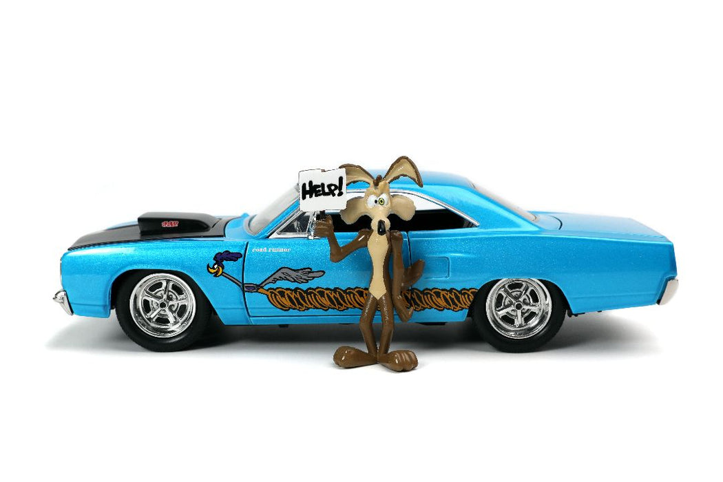 JAD32038 Jada 1/24 "Hollywood Rides" Looney Tunes - 1970 Plymouth Road Runner w/ Wile E Coyote