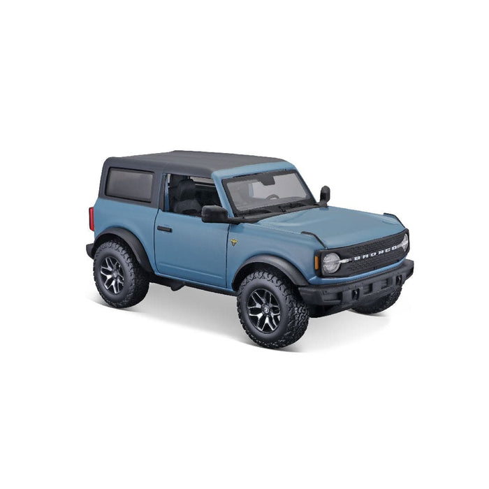 MAI31530-BLUE Maisto 1/24 SE 2021 Ford Bronco Badlands 2 dr. (A51 Blue)