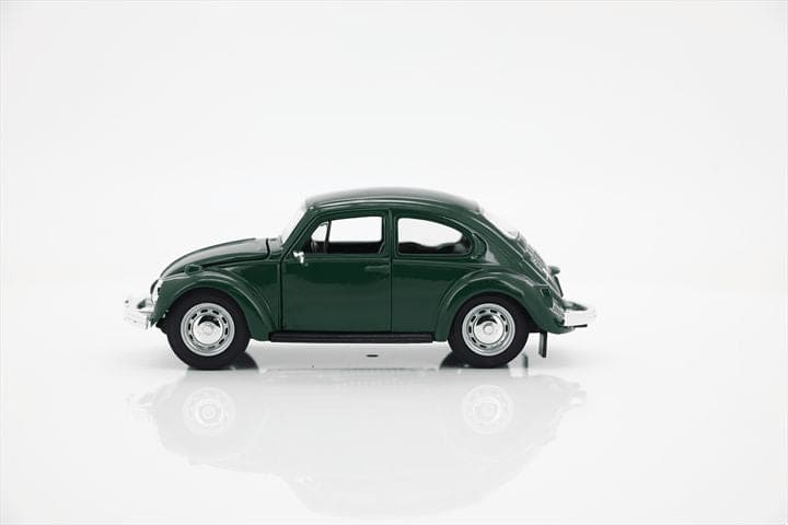 MAI31926 Maisto 1/24 SE Volkswagen Beetle (Green)