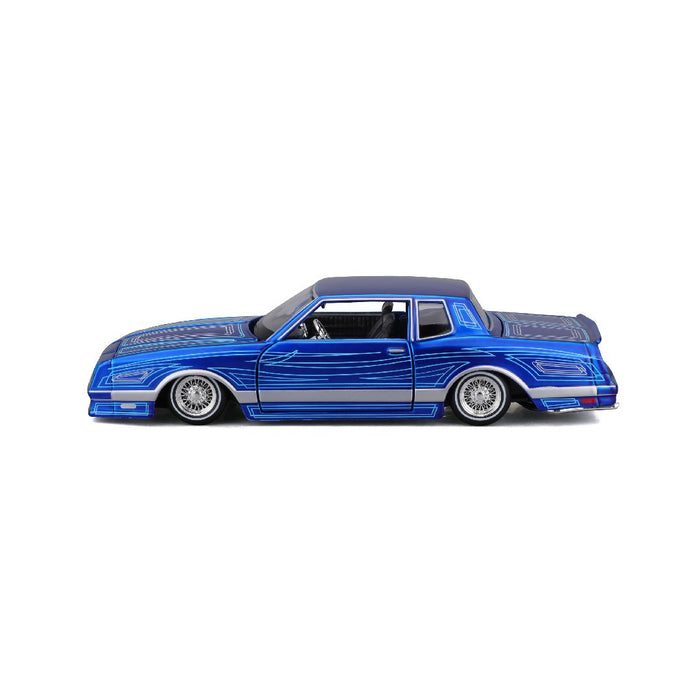 MAI32542 Maisto 1/24 LOWRIDERS 1986 Chevy Monte Carlo (Blue)