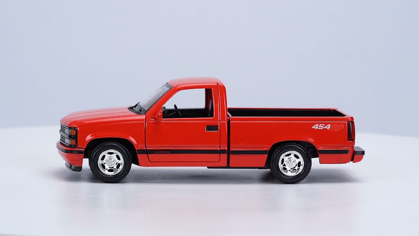 MAI39239 Maisto 1/24 AL 1993 Chevrolet 454 SS Pick-up (Red)