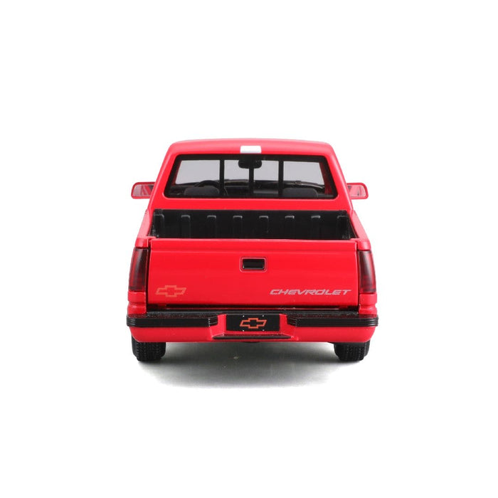 MAI39239 Maisto 1/24 AL 1993 Chevrolet 454 SS Pick-up (Red)